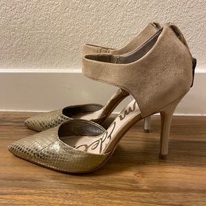 Sam Edelman Beige + Gold Suede Heels
